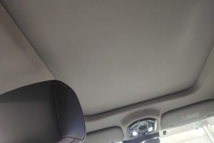 Used JETOUR Traveler 2023 2.0T All-Wheel-Drive CrossPRO
