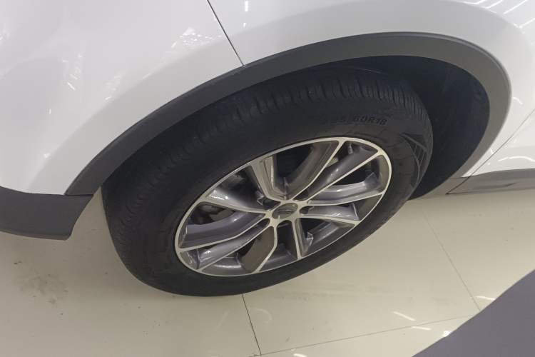 Used Geely Auto Emgrand X7 Sport 2021 Million Edition 1.8TD DCT Two-Wheel Drive Comfort Model
