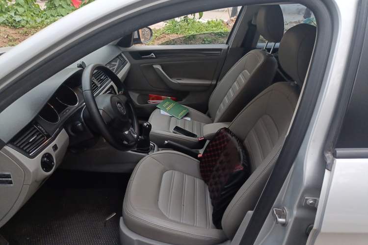 Used Volkswagen Bora 2014 1.6L Manual Fashion Edition