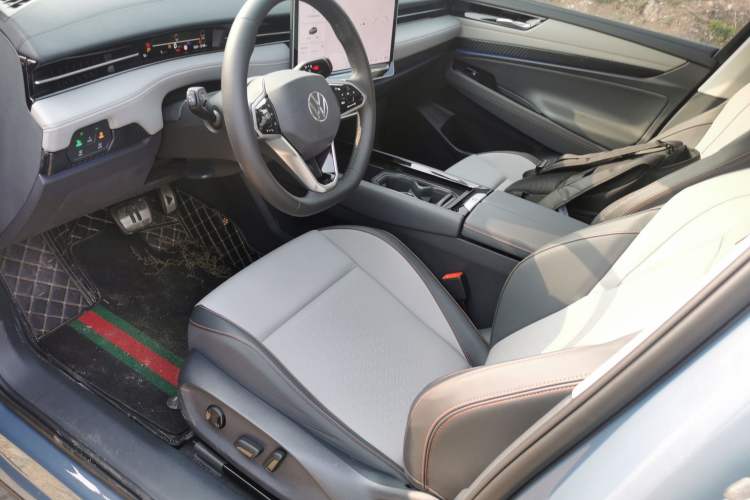 Used Volkswagen ID.7 VIZZION 2024 AIR model
