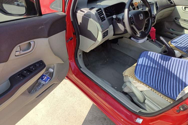 Used Honda Civic 2012 1.8L automatic comfort version
