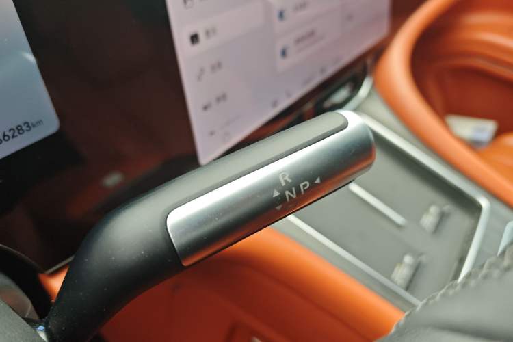 Used Hima AITO M9 2024 Range-Extended Max Edition 42 kWh 6-Seater Version Gear Lever