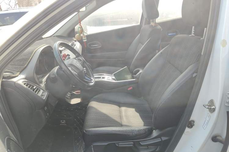 Used Honda Vezel 2015 1.8L CVT 2WD Luxury Model