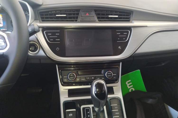 Used Geely Auto Emgrand GS 2019 1.4T CVT Edition Audio And AC Panel