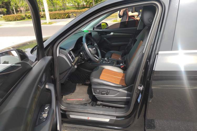 Used Audi Q5L 2020 Updated 40 TFSI Prestige Fashion Edition Left Front Seat