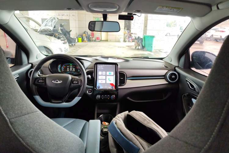 Used Chery Little Ant 2023 301km True Love Plus Version Lithium Iron Phosphate Center Console