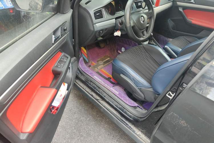 Used Volkswagen Lavida 2015 1.6L Automatic Fashion Edition