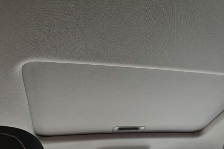 Used Skoda Kamiq 2018 1.5L Automatic Comfort Edition China VI Standard Headliner