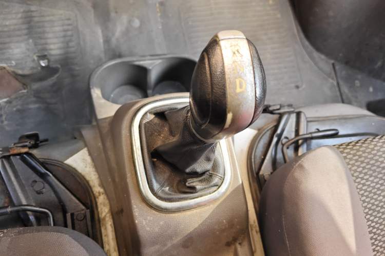 Used New Gonow Shuailing 2022 Standard Range with 41.64 kWh Lishen Power
