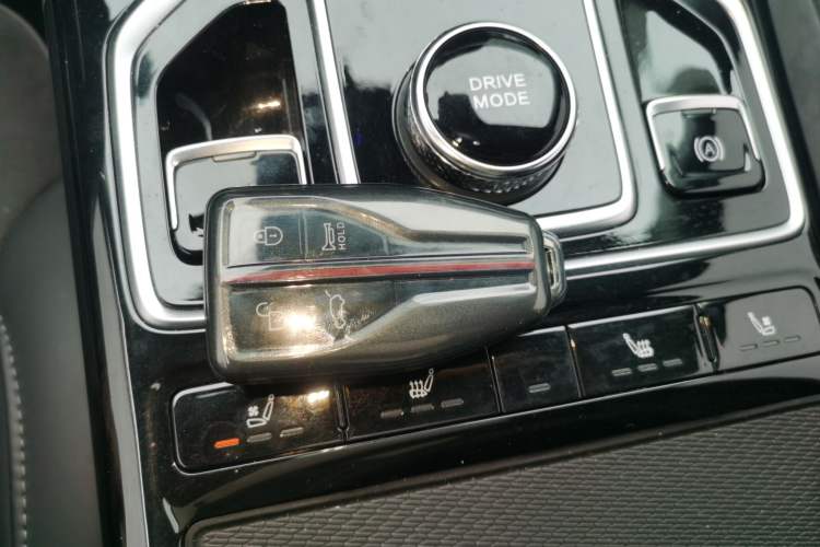 Used Hongqi HS5 2022 Revised Version 2.0T Smart Connect Flagship Edition
