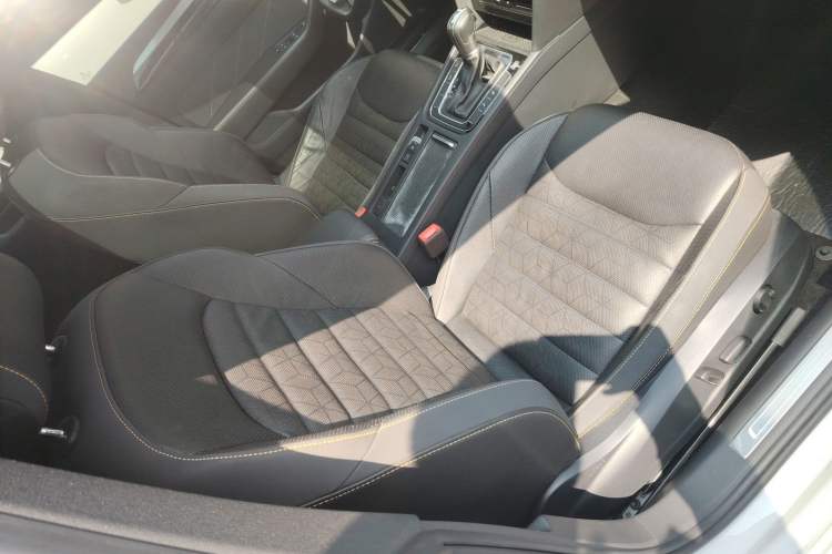 Used Volkswagen FAW-Volkswagen CC 2021 380TSI Striking Edition