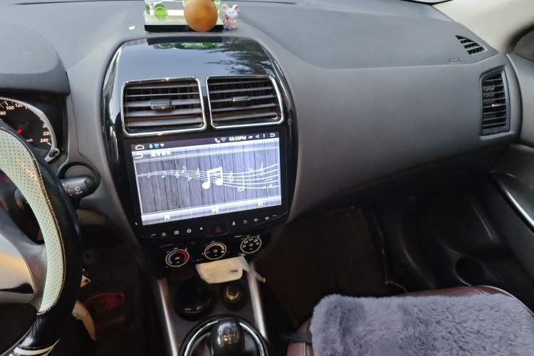 Used Mitsubishi ASX 2016 1.6L Manual Two-Wheel Drive Pioneer Edition
