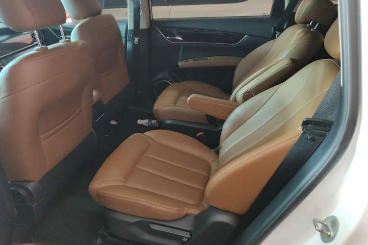 Used BYD Song MAX 2019 1.5T Automatic Smart Connect Ruiyi Model 6-Seater China V Standard