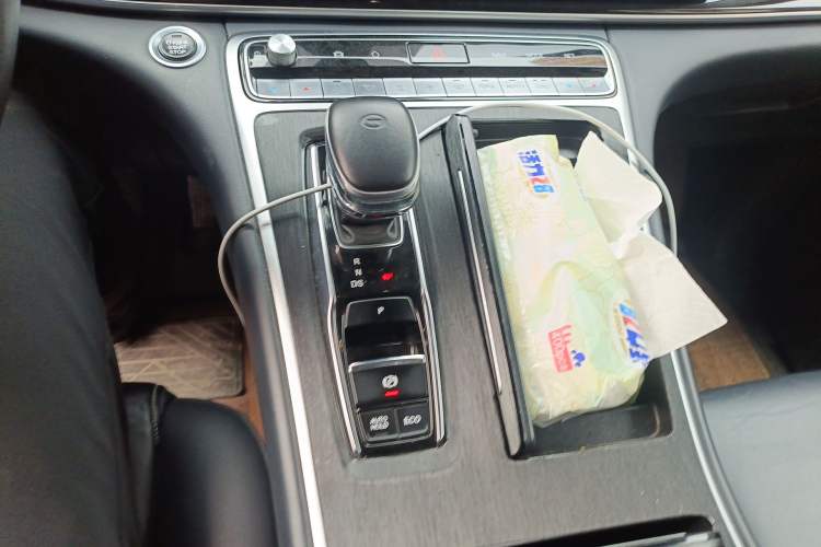 Used GAC Trumpchi M8 2021 Master Series 390T Prestige Edition Gear Lever