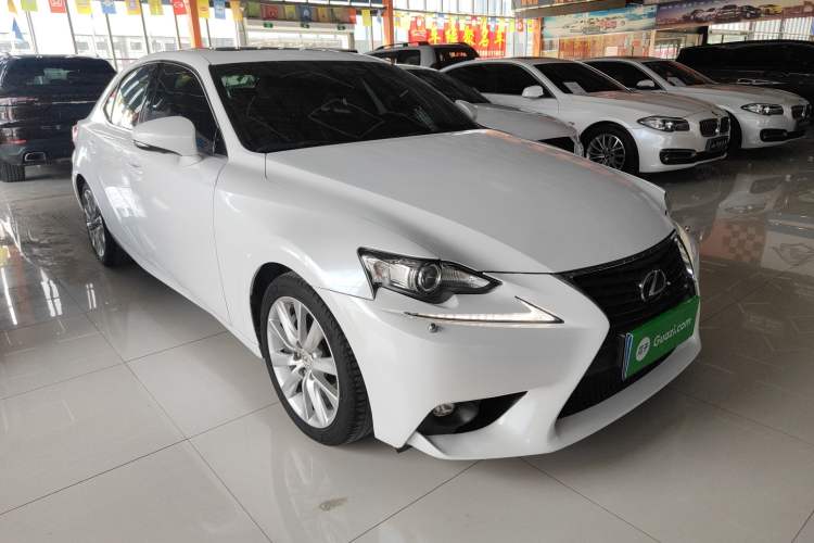Used Lexus IS 2015 200T Leading Edition Exterior 1