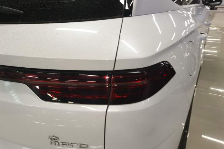 Used BYD Song Pro New Energy 2023 Champion Edition DM-i 110KM Excellence Model Right Rear Taillight