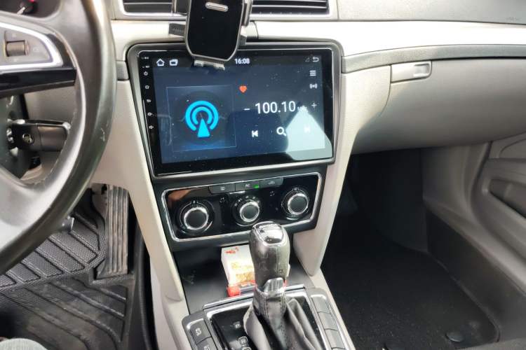 Used Skoda Superb 2013 1.8TSI Automatic MingShi Edition Audio And AC Panel