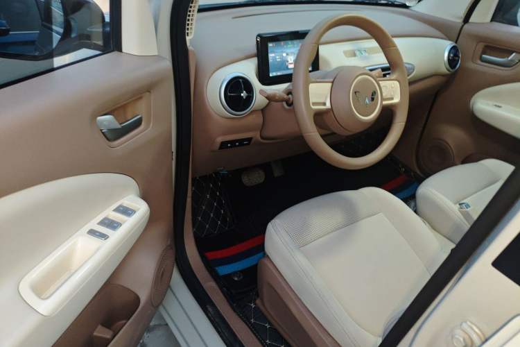 Used Wuling Hongguang MINIEV 2025 Four-Door Version Advanced Edition
