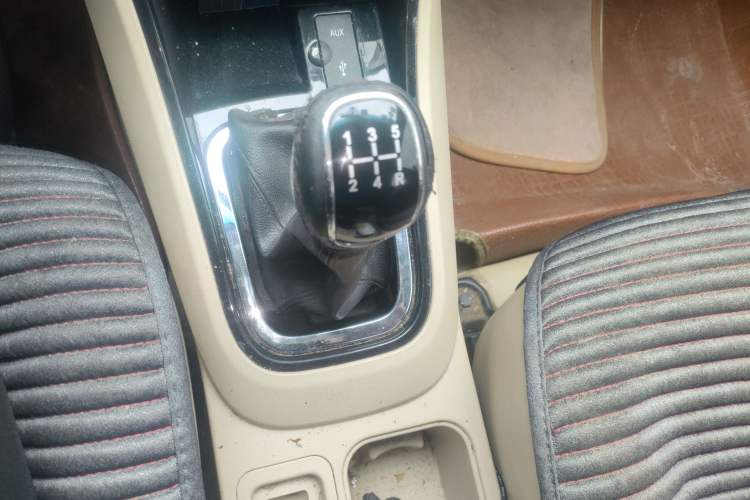 Used Chery E3 2013 1.5L Manual ZhiShang Model