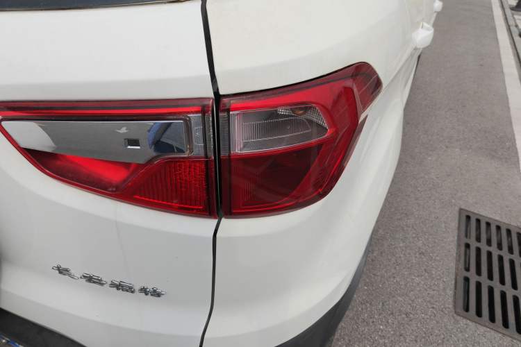 Used Ford EcoSport 2013 1.5L Automatic Fashion Model