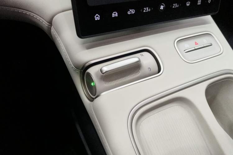 Used Nio ES6 2024 75 kWh