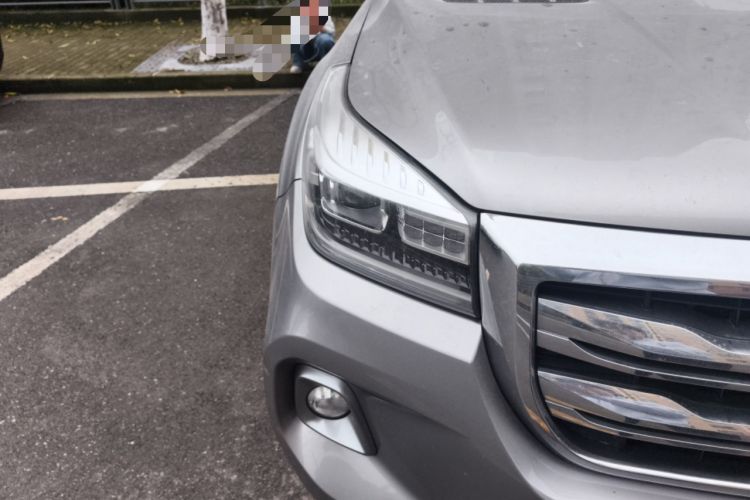 Used Haval H9 2020 2.0T Gasoline 4WD Premium Edition 5 Seats Right Front Headlight