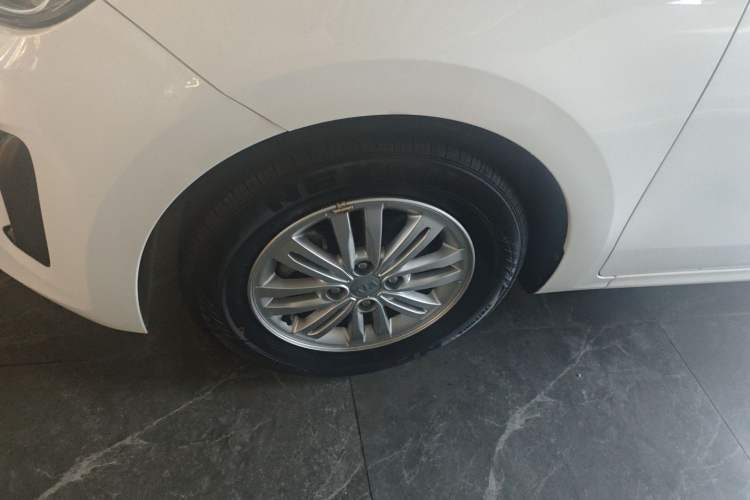 Used Kia Pegas 2019 1.4L Automatic Value Edition National VI Standard Left Front Wheel Hub
