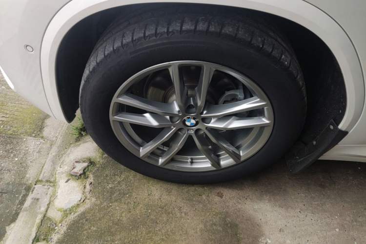 Used BMW X3 2020 xDrive25i M Sport Package Left Front Wheel Hub