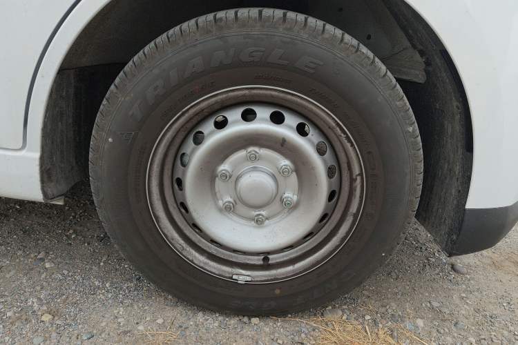 Used Wuling Yangguang 2025 Model 400km Bus Edition—Comfort Edition