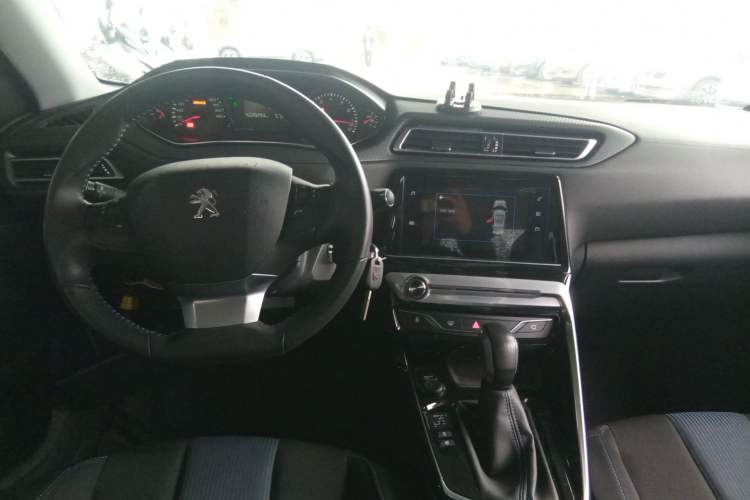 Used Peugeot 308 2018 1.6L Automatic Luxury Edition
