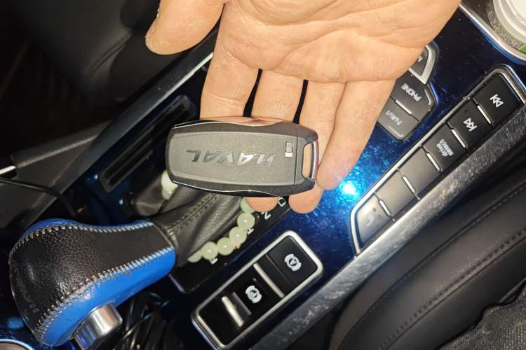 Used Haval H7 2016 Blue-Label H7 2.0T Automatic Luxury Model
