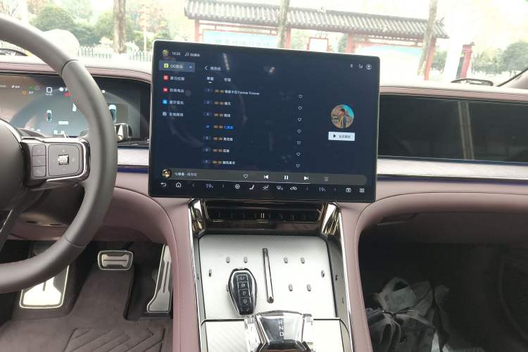 Used Denza Z9GT 2024 1100 Four-Wheel Drive Max Edition Audio And AC Panel