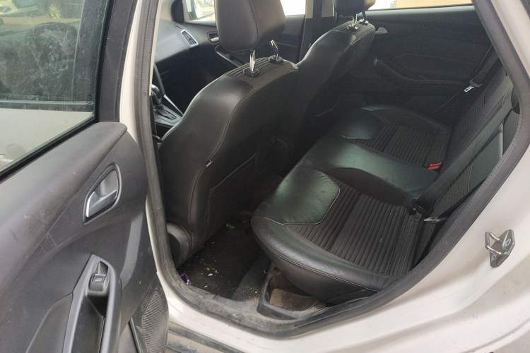 Used Ford Focus 2015 Hatchback EcoBoost 125 Automatic Supreme Style Edition
