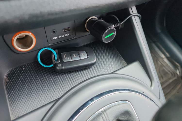 Used Kia Sportage R 2012 2.0L Automatic Two-Wheel Drive GLS