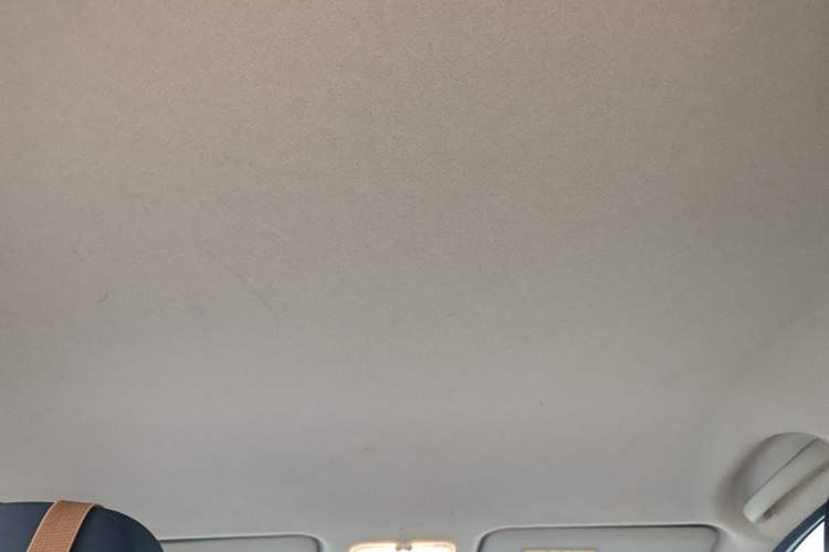 Used Venucia R50 2015 1.6L Manual Fashion Edition Headliner