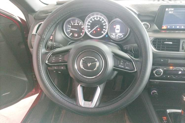 Used Mazda Atenza 2018 2.5L Blue Sky Prestige Edition China VI compliant Steering Wheel