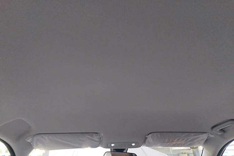 Used Wuling Xingguang 560 New Energy 2026 Model, Plug-in Hybrid, 125 km, Luxury Version Headliner