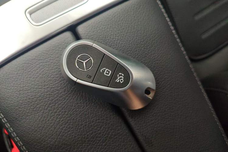 Used Mercedes-Benz C-Class New Energy 2024 Revised Version C 350 eL
