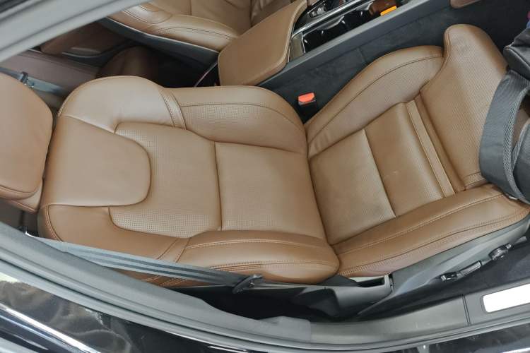 Used Volvo S90 2023 B5 Zhiyuan Luxury Edition