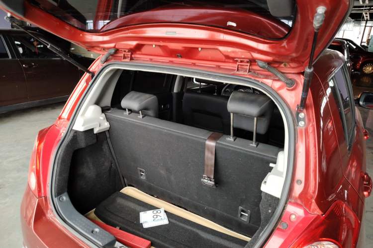 Used Suzuki Swift 2013 1.5L Automatic Standard Edition