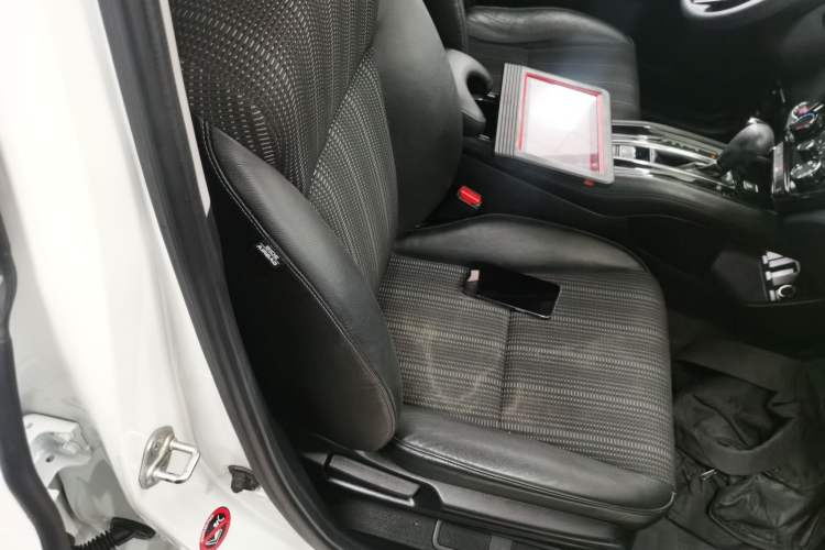 Used Honda Vezel 2016 1.8L CVT Front-Wheel Drive Pioneer Edition