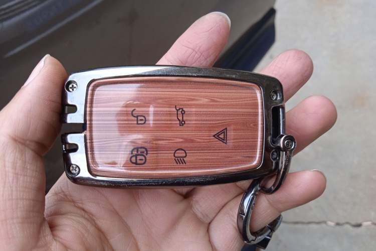 Used Land Rover Range Sport 2011 5.0 NA V8 HSE Vehicle Key