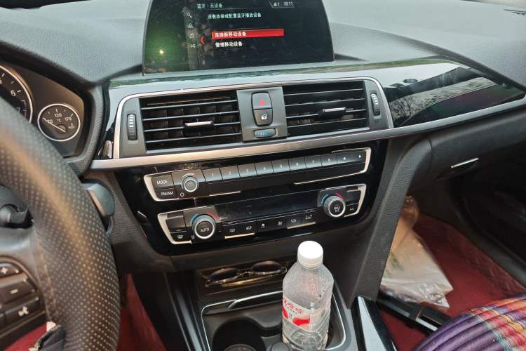 Used BMW 3 Series GT 2019 320i Sport Edition Audio And AC Panel