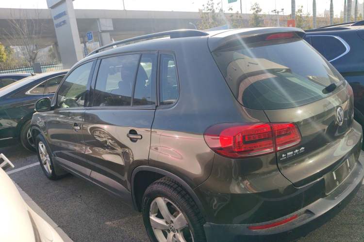 Used Volkswagen Tiguan L 2013 1.8TSI Automatic All-Wheel-Drive Comfort Edition
