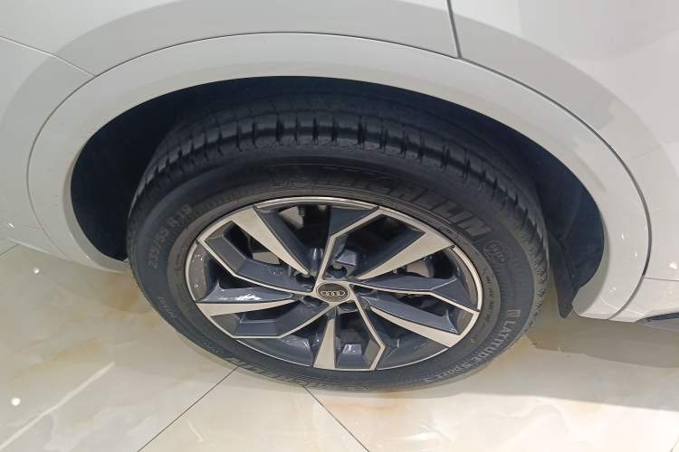 Used Audi Q5L 2023 40T Luxury Dynamic Model