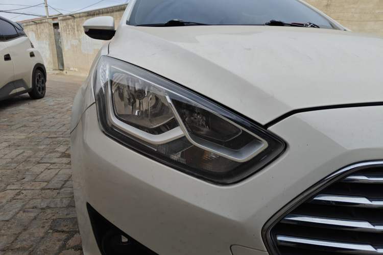 Used Ford Escort 2017 Happy Edition 1.5L Manual Fashion Model
