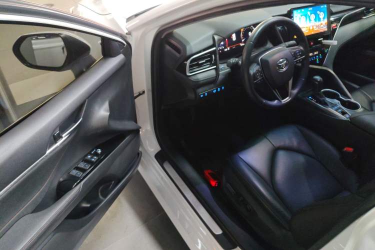 Used Toyota Camry 2021 2.5G Luxury Edition