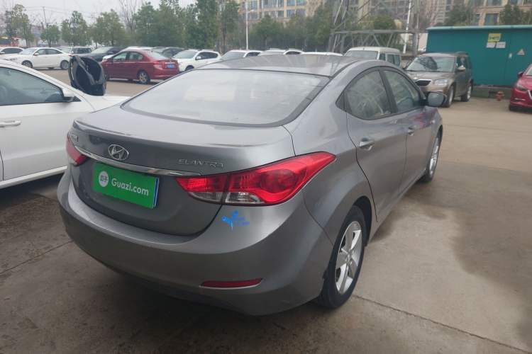 Used Hyundai Elantra (5th Generation / Langdong) 2012 1.6L Manual Fashion Edition

