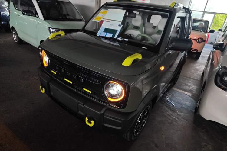 Used Geely Auto Panda 2025 210km Panda Rider