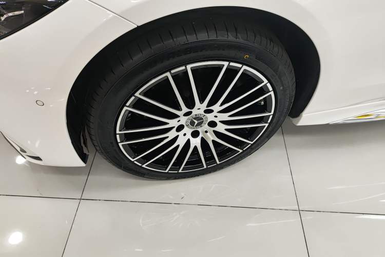 Used Mercedes-Benz C-Class 2022 C 260 L Sport Edition Left Front Wheel Hub